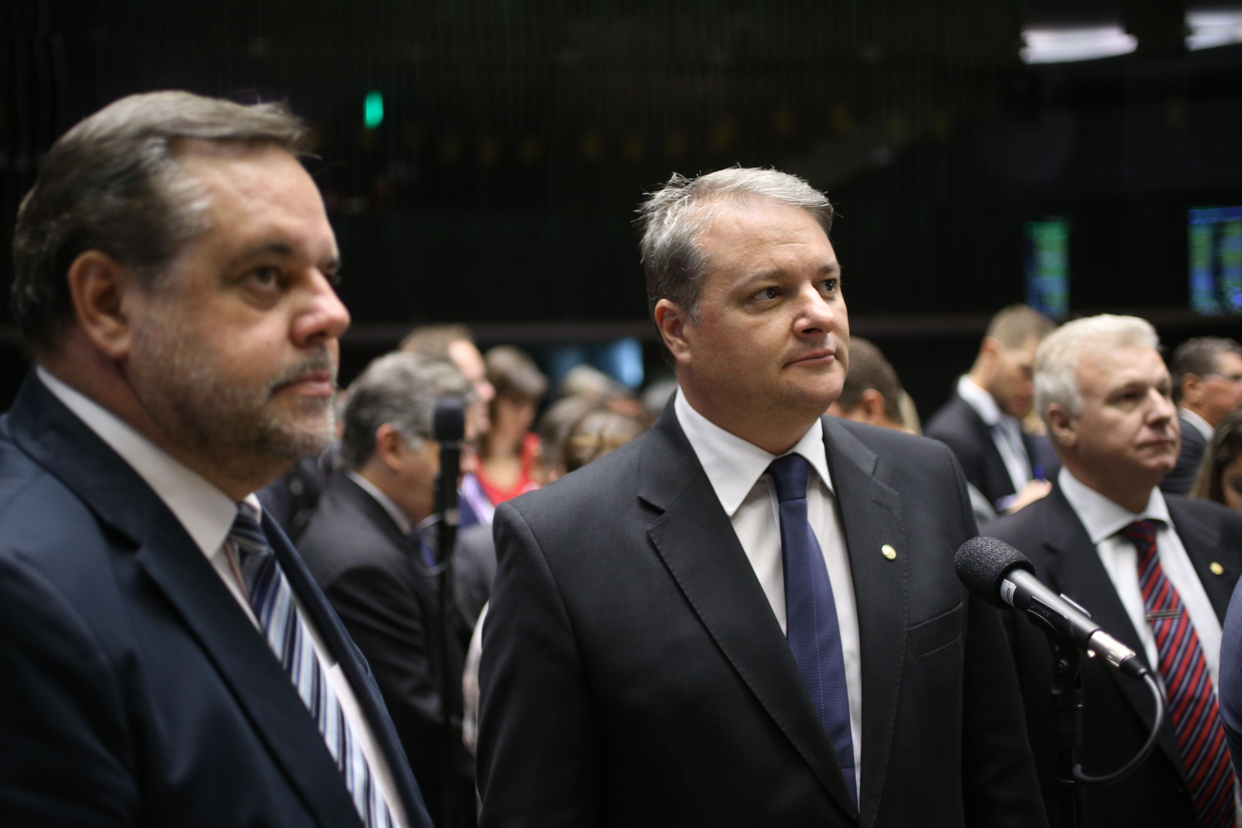 Deputado Adérmis Marini com o Deputado Lobbe Neto, do PSDB, no Plenário